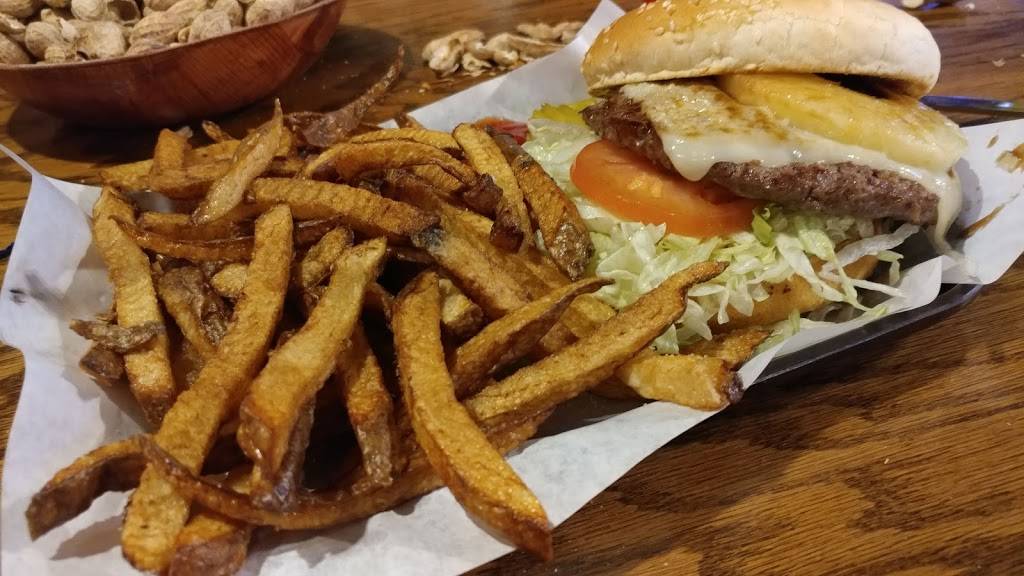 Carver Hangar | restaurant | 16196 Market Rd 39, Damascus, OR 97089, USA | 5036582576 OR +1 503-658-2576