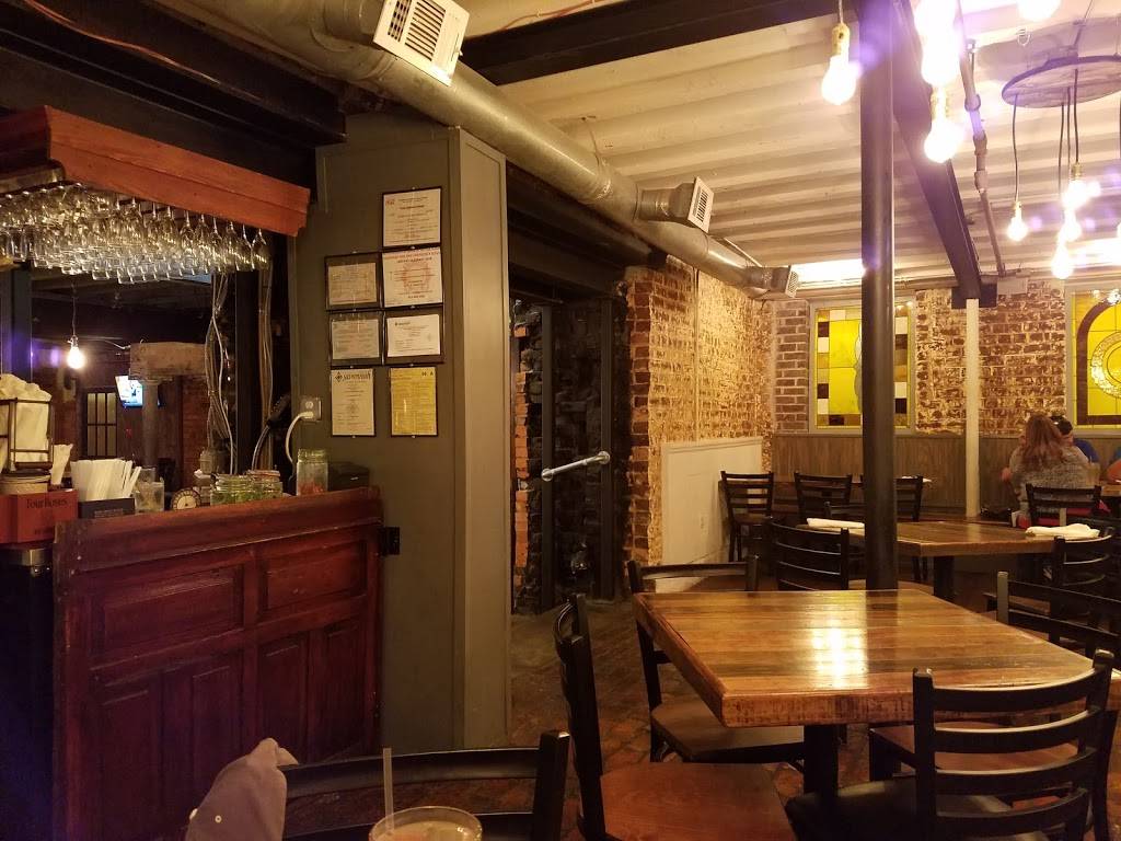 The Ordinary Pub | restaurant | 217 1/2 W Broughton St, Savannah, GA 31401, USA | 9122385130 OR +1 912-238-5130