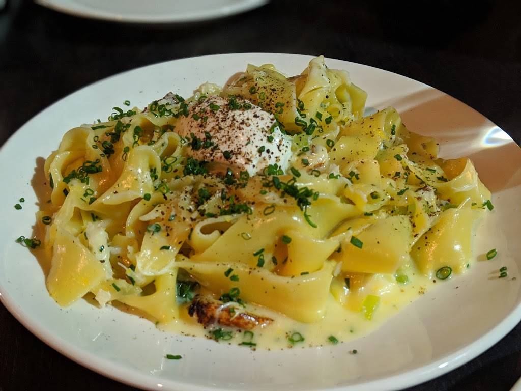 Le Messe | restaurant | 1903 Yale Pl E, Seattle, WA 98102, USA | 2064026106 OR +1 206-402-6106