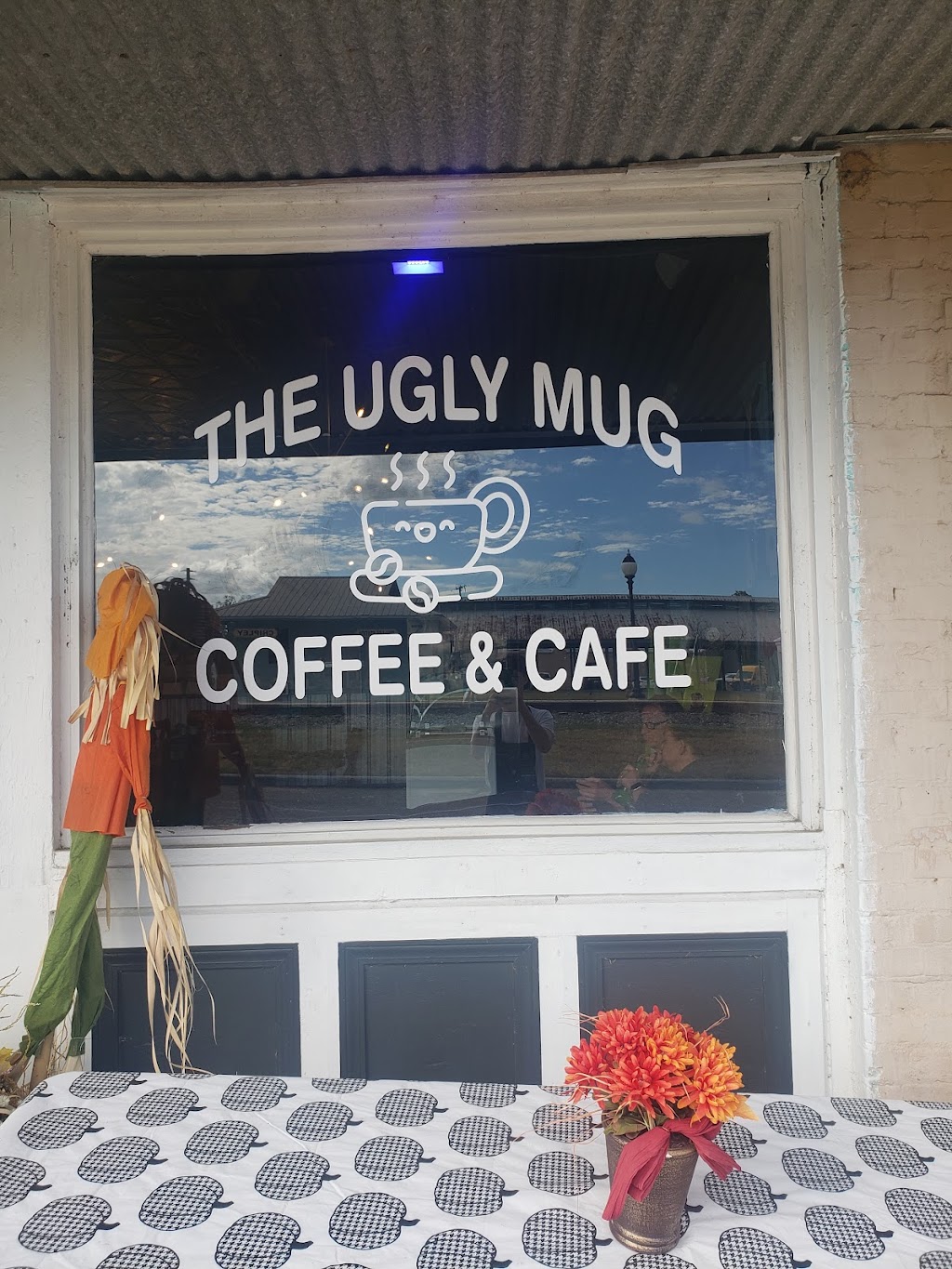 THE UGLY MUG COFFEE & CAFE CHIPLEY INC | cafe | 1306 N Railroad Ave, Chipley, FL 32428, USA | 8507032419 OR +1 850-703-2419