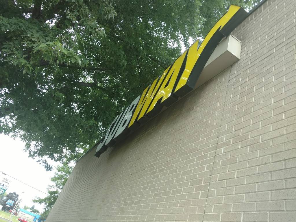 Subway Restaurants | restaurant | 1191 Geneva Ave N, Oakdale, MN 55128, USA | 6517310340 OR +1 651-731-0340