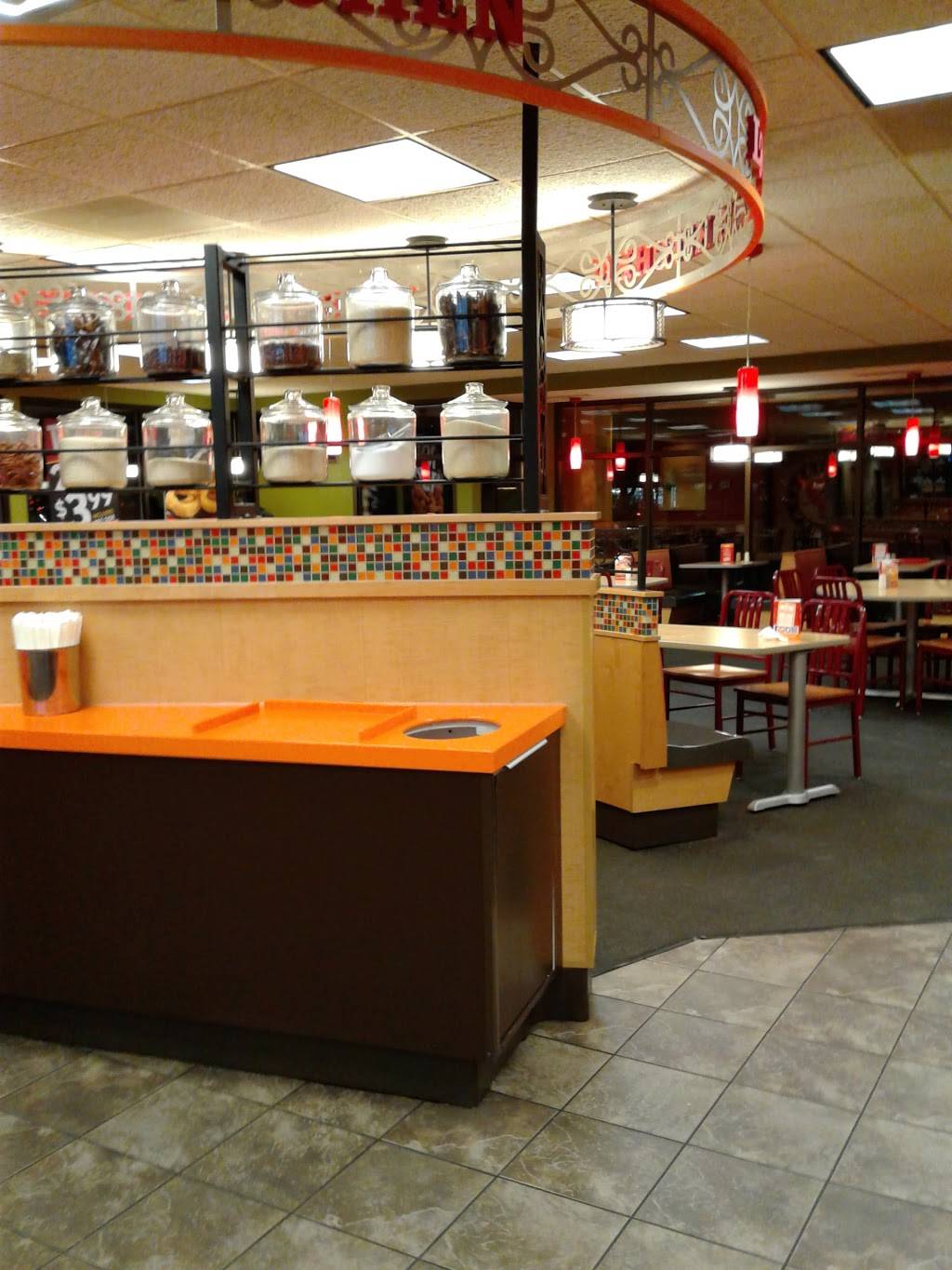 Popeyes Louisiana Kitchen | restaurant | 405 Army Trail Rd, Bloomingdale, IL 60108, USA | 6308931070 OR +1 630-893-1070