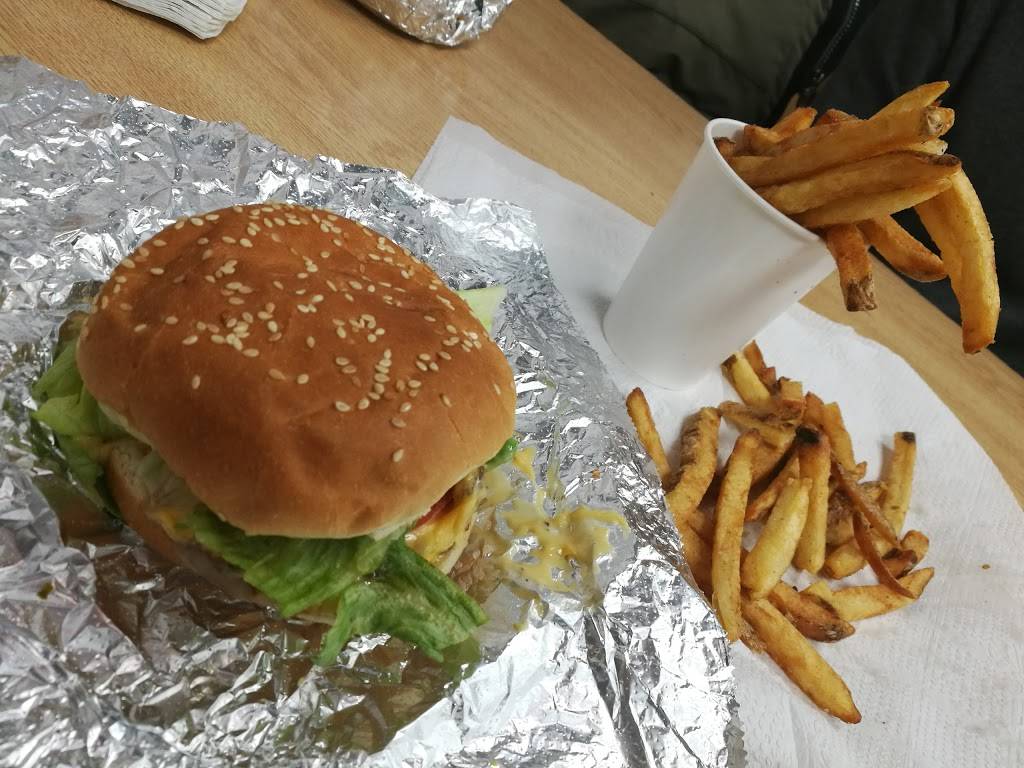 Five Guys | meal takeaway | 284 7th Ave, Brooklyn, NY 11215, USA | 7184999380 OR +1 718-499-9380