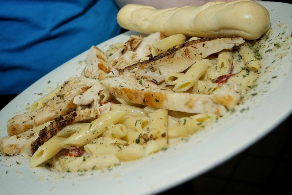 Riverbay Roadhouse | restaurant | 1374 Cape St Claire Rd, Annapolis, MD 21409, USA | 4107572919 OR +1 410-757-2919