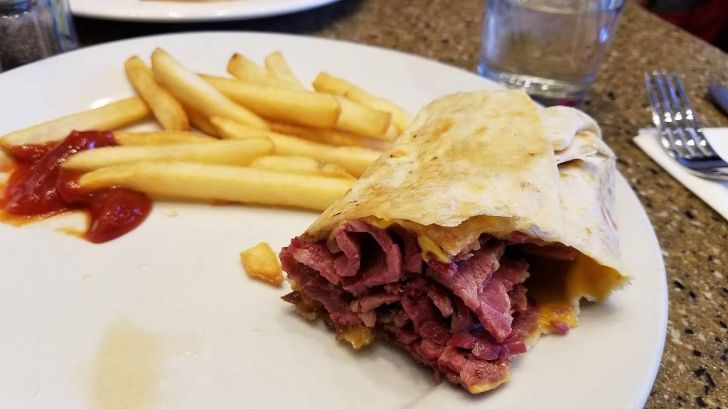 Gracie Mews Diner | meal takeaway | 1550 1st Avenue, New York, NY 10028, USA | 2128612290 OR +1 212-861-2290