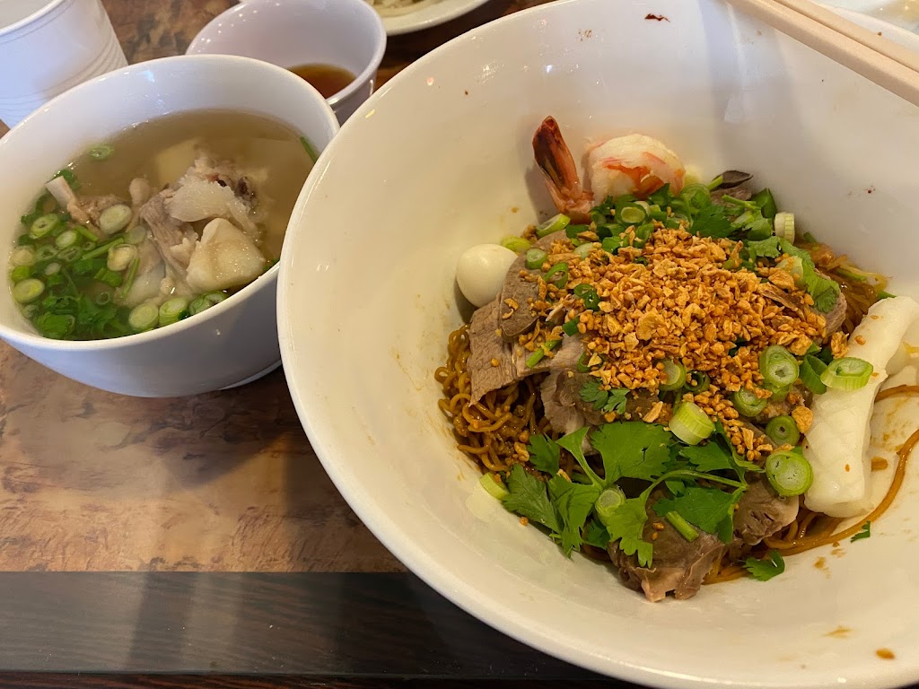 Leung Noodle | restaurant | 3005 Silver Creek Rd STE 130, San Jose, CA 95121, USA | 4087847343 OR +1 408-784-7343