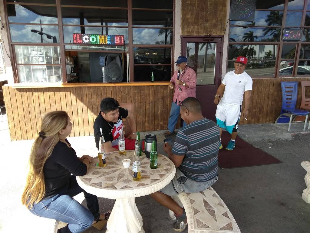 Las Brisas De Tampa | restaurant | 13505 NW 42nd Ave, Opa-locka, FL 33054, USA | 7864748832 OR +1 786-474-8832