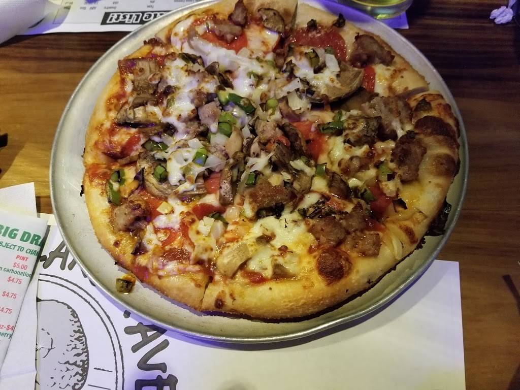 Winking Lizard Tavern | restaurant | 496 Polaris Pkwy, Westerville, OH 43082, USA | 6144233616 OR +1 614-423-3616