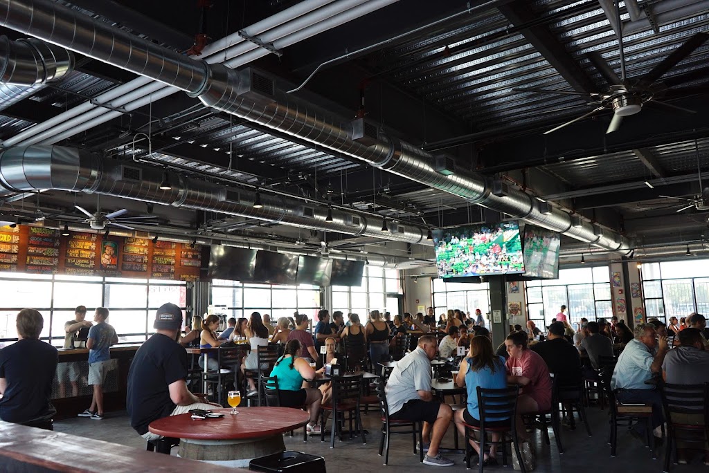 TailGate Brewery Germantown | restaurant | 915 3rd Ave N, Nashville, TN 37201, USA | 6159537089 OR +1 615-953-7089