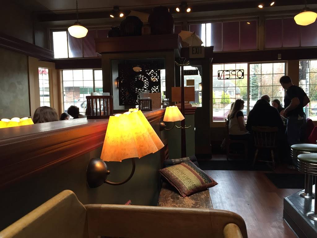Jamjuree Thai Cuisine | restaurant | 509 15th Ave E, Seattle, WA 98112, USA | 2063234255 OR +1 206-323-4255