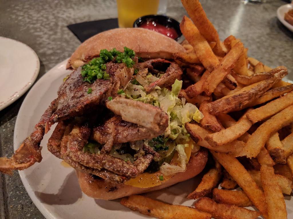 Brewers Tap & Table | restaurant | 256 Moody St, Waltham, MA 02453, USA | 7812223233 OR +1 781-222-3233