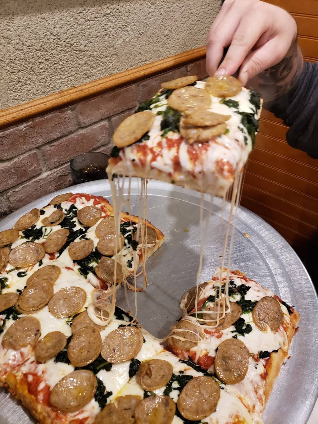 Fini’s Pizzeria | restaurant | 1032 Old Peachtree Rd NW, Lawrenceville, GA 30043, USA | 6782053872 OR +1 678-205-3872