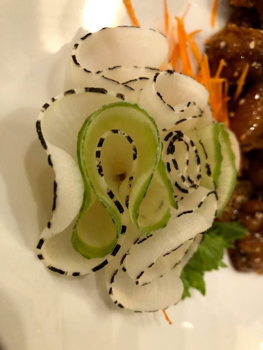 Restaurant Emeraude Bangkok | restaurant | 413 Avenue Bourke, Dorval, QC H9S 3W8, Canada | 5145386628 OR +1 514-538-6628