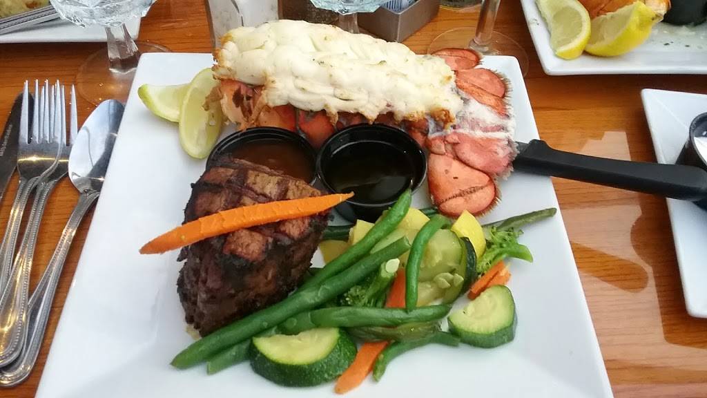 Scotts Fish Market Restaurant | restaurant | 17 Harbourside Ln, Hilton Head Island, SC 29928, USA | 8437857575 OR +1 843-785-7575