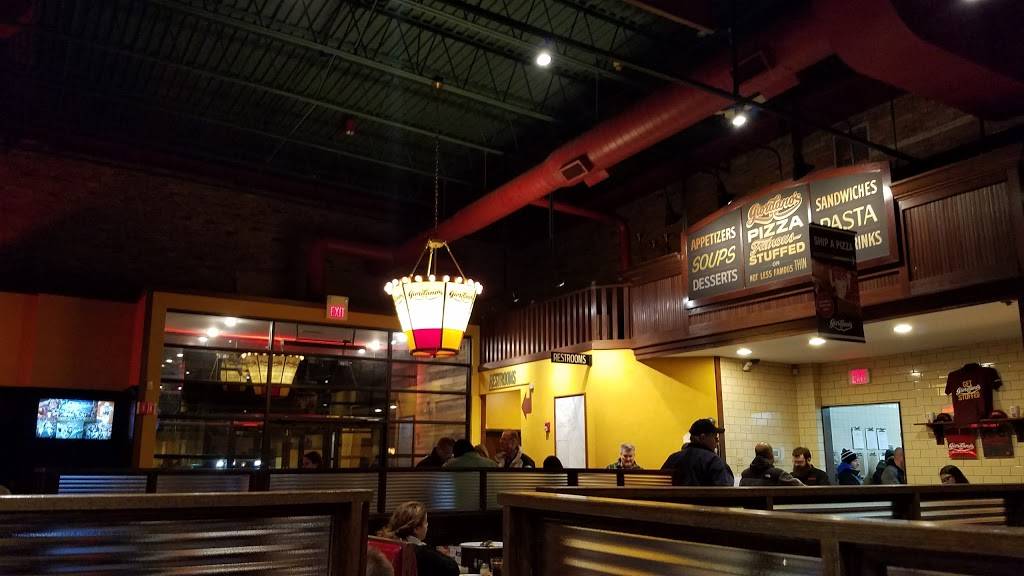 Giordanos | restaurant | 17W280 W, 22nd St, Oakbrook Terrace, IL 60181, USA | 6305307799 OR +1 630-530-7799