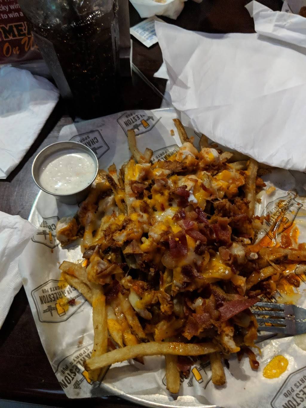 Charleston Sports Pub | restaurant | 792 Folly Rd, Charleston, SC 29412, USA | 8432033319 OR +1 843-203-3319