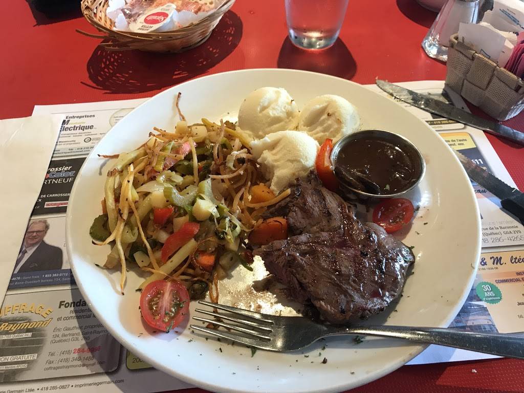 Restaurant St-Alfred | restaurant | 326 2e Avenue, Portneuf, QC G0A 2Y0, Canada | 4189130639 OR +1 418-913-0639