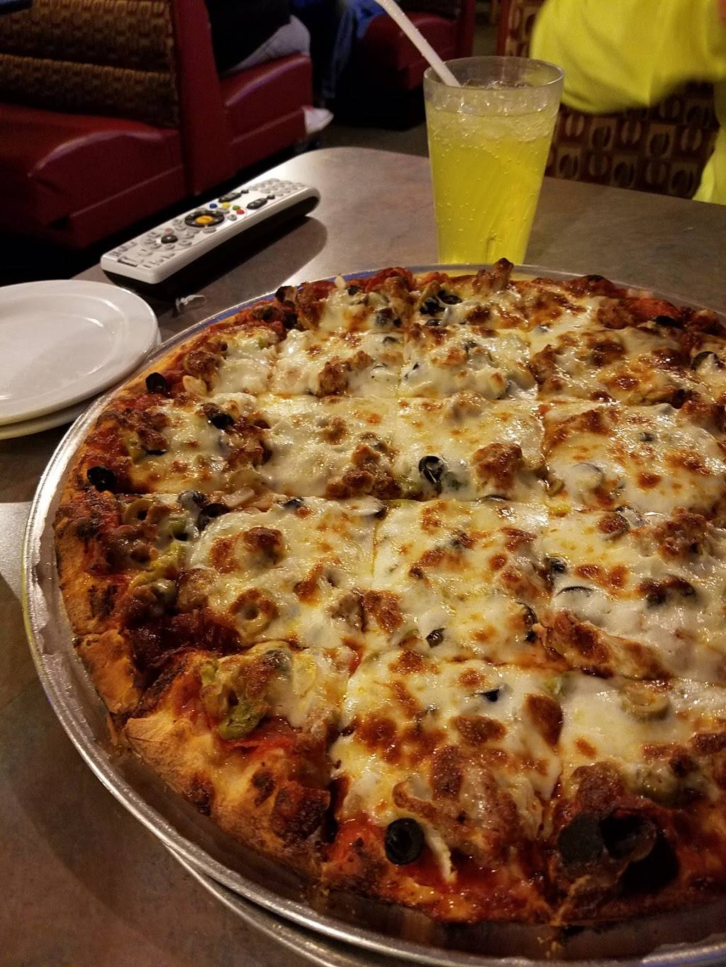 Pizza Man | restaurant | 1602 Tower Ave, Superior, WI 54880, USA | 7153949100 OR +1 715-394-9100