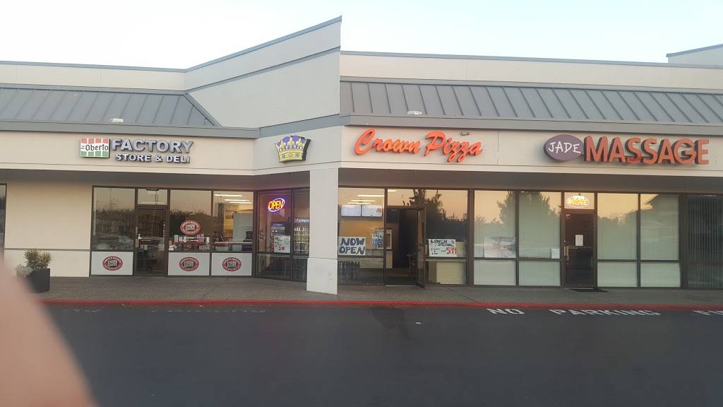 Crown Pizza | meal delivery | 101 SW 41st St, Renton, WA 98057, USA | 2539813744 OR +1 253-981-3744