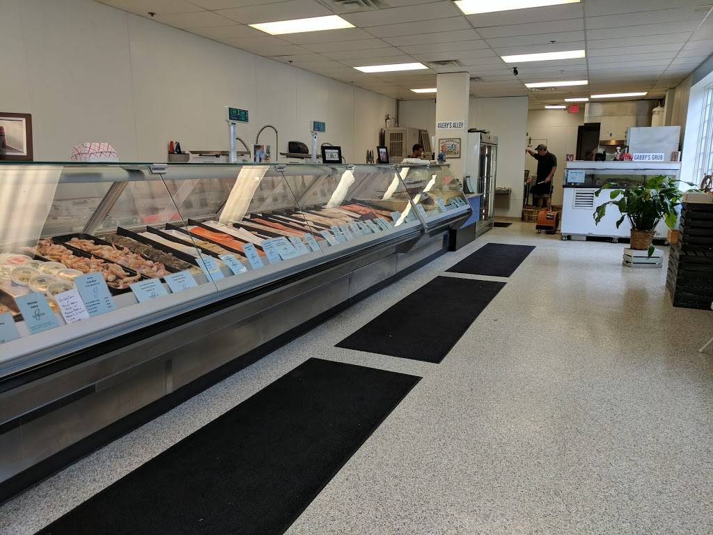 Gadaletos Seafood Market | restaurant | Village Shopping Center, 1193 Wilmington Pike, West Chester, PA 19382, USA | 6104307777 OR +1 610-430-7777