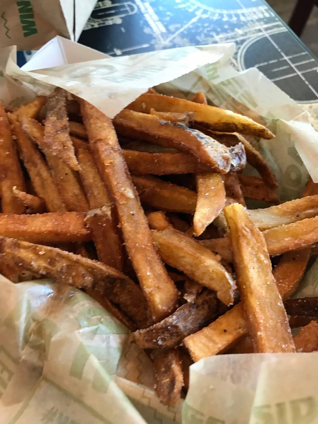 Wingstop | restaurant | 111 S New Rd, Waco, TX 76710, USA | 2547619464 OR +1 254-761-9464