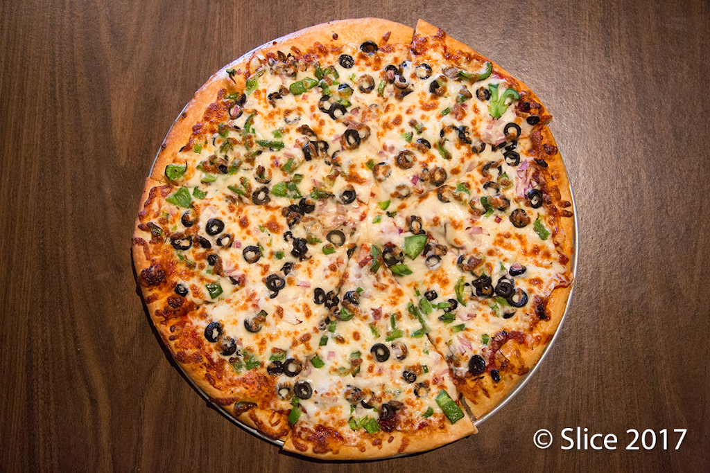 Dannys Pizza | restaurant | 239-, 241 Bushwick Ave, Brooklyn, NY 11206, USA | 7183811669 OR +1 718-381-1669