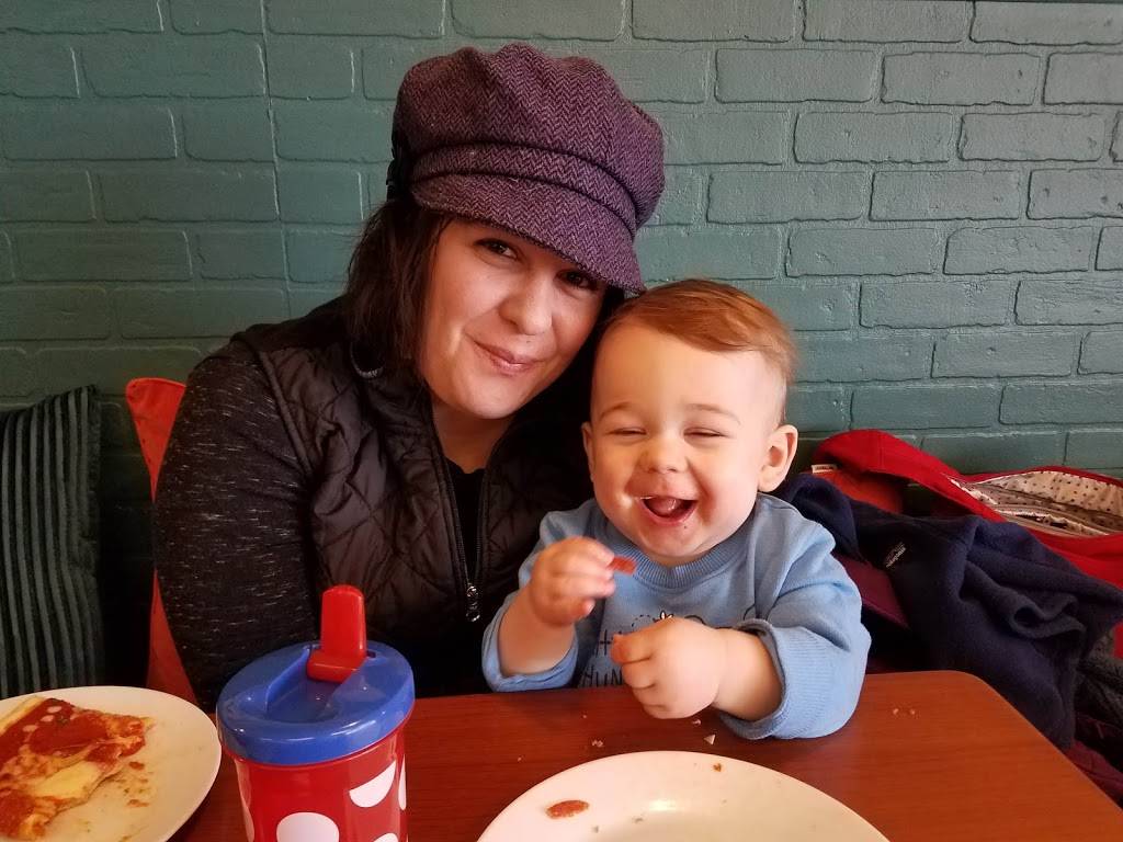 Flour Girl Pizza | restaurant | 307 Petoskey St, Petoskey, MI 49770, USA | 2318819191 OR +1 231-881-9191