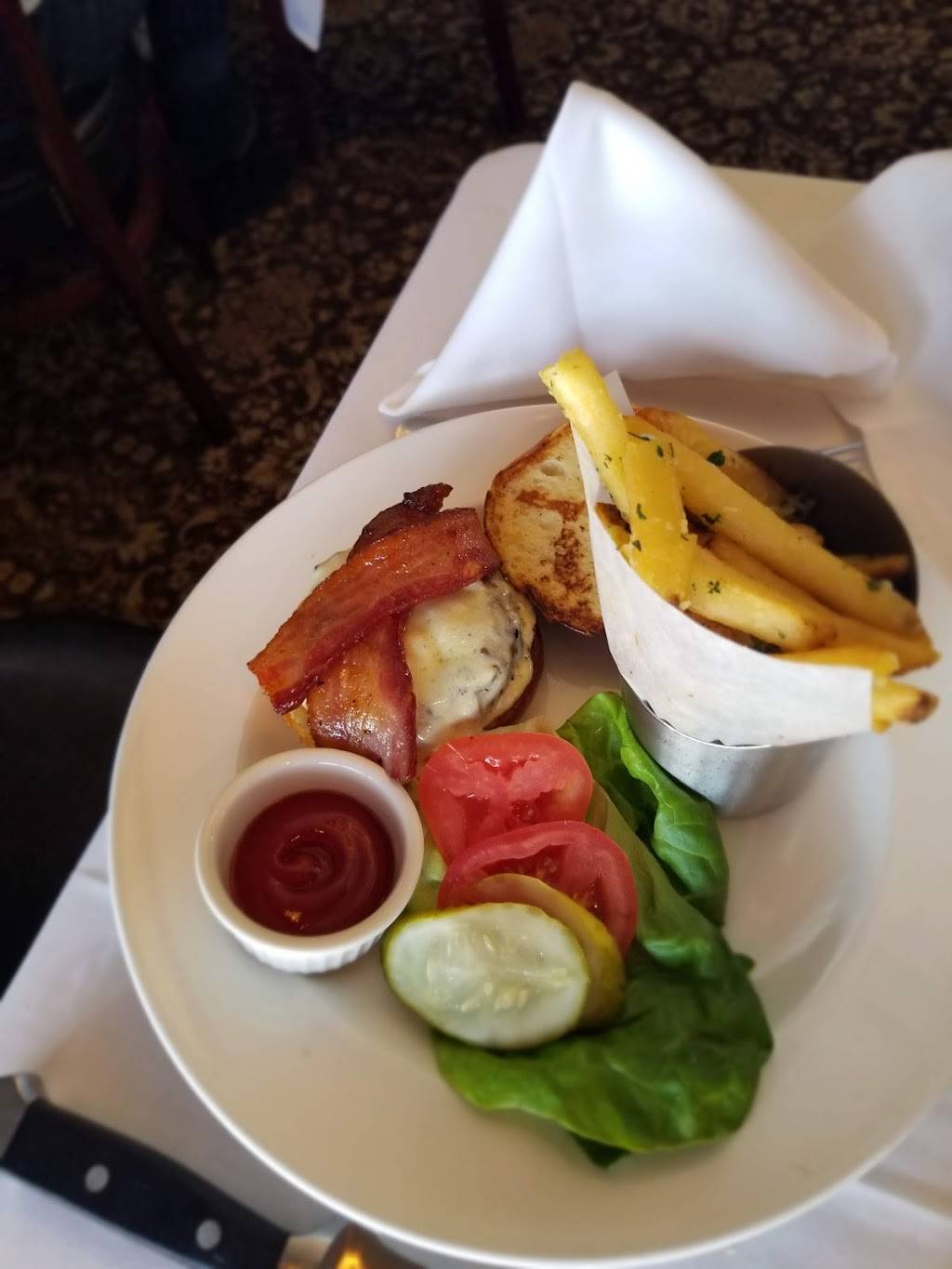 The Capital Grille | restaurant | 601 Pennsylvania Ave NW, Washington, DC 20004, USA | 2027376200 OR +1 202-737-6200