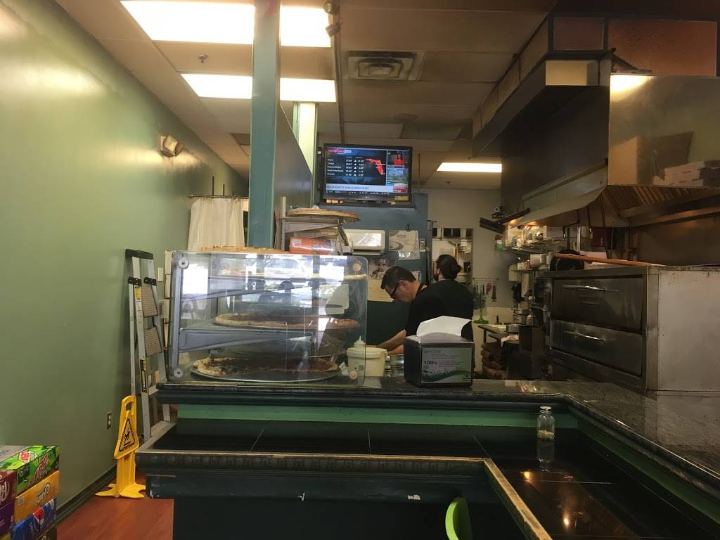 Leos Pizza | restaurant | 4065 Haverhill Rd, West Palm Beach, FL 33417, USA | 5614714955 OR +1 561-471-4955