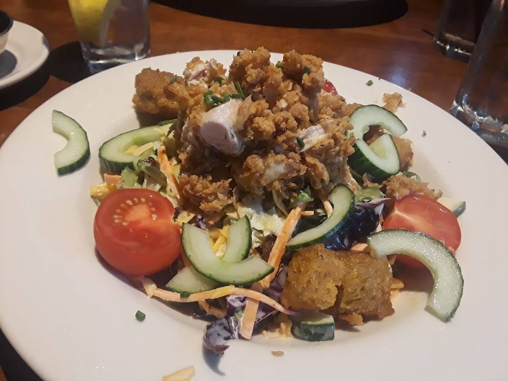 Ives Hill Country Club | restaurant | 465 W Flower Ave, Watertown, NY 13601, USA | 3157754837 OR +1 315-775-4837