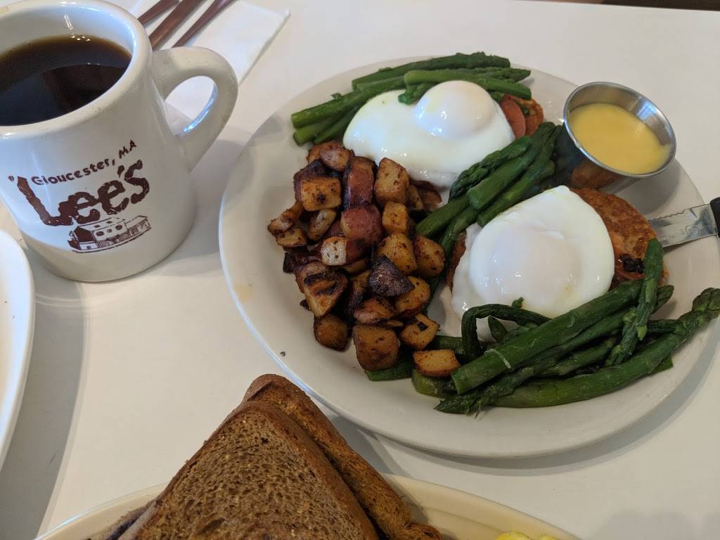 Lees | meal takeaway | 2 E Main St, Gloucester, MA 01930, USA | 9782813873 OR +1 978-281-3873