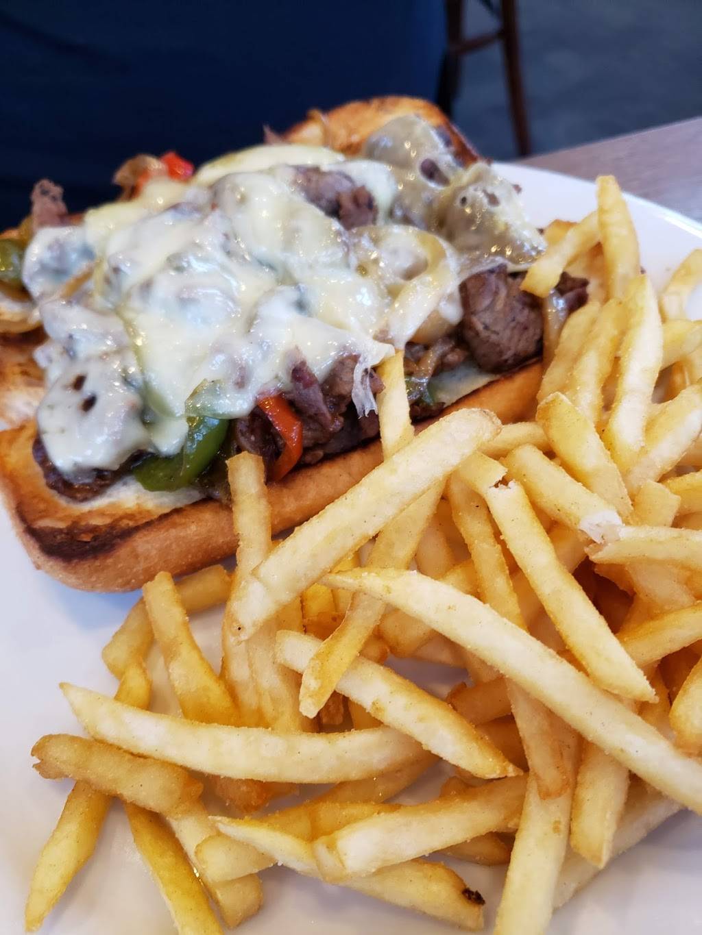 Lindys Landing | restaurant | 115 Park St, Wauconda, IL 60084, USA | 8475269789 OR +1 847-526-9789