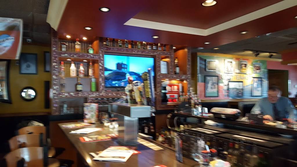 Applebees Grill + Bar | restaurant | 1000 Stafford Market Pl, Stafford, VA 22556, USA | 5406580717 OR +1 540-658-0717