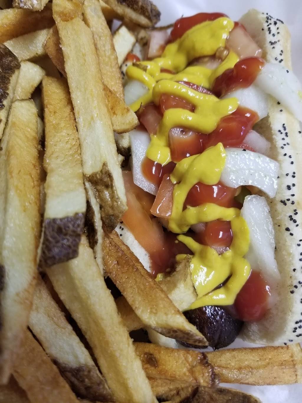 Pee Wees restaurant. | restaurant | 2035 Martin Luther King Dr, Rock Island, IL 61201, USA | 3092837930 OR +1 309-283-7930