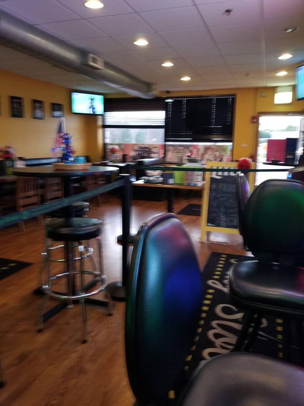 Annas Place | restaurant | 10261 Roosevelt Rd, Westchester, IL 60154, USA | 7083975100 OR +1 708-397-5100