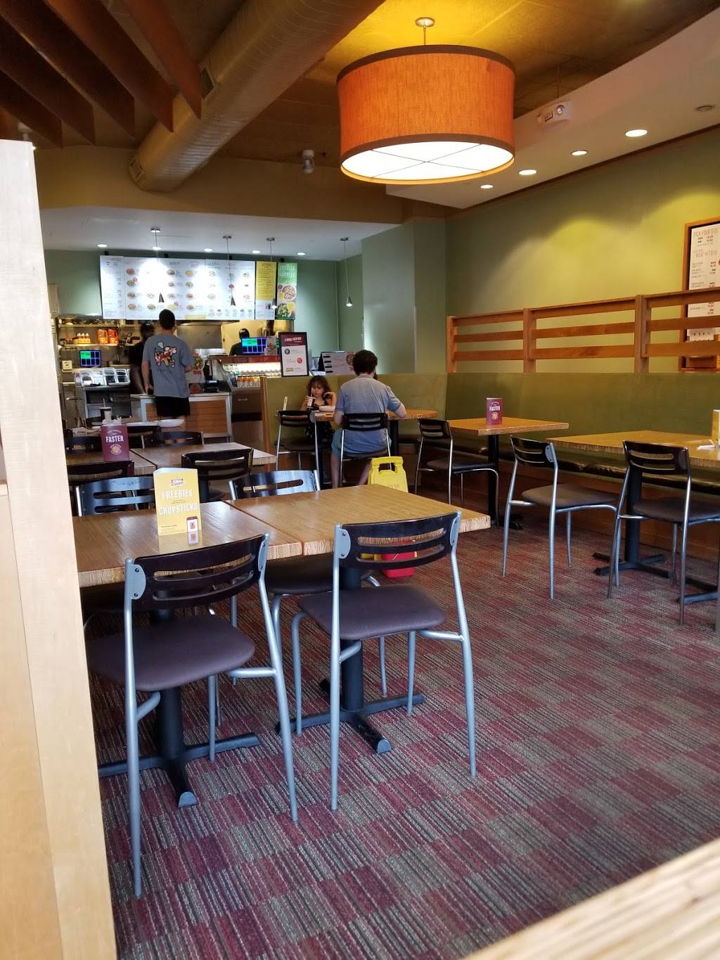 Noodles and Company | restaurant | 2002 Annapolis Mall, Annapolis, MD 21401, USA | 4102663526 OR +1 410-266-3526