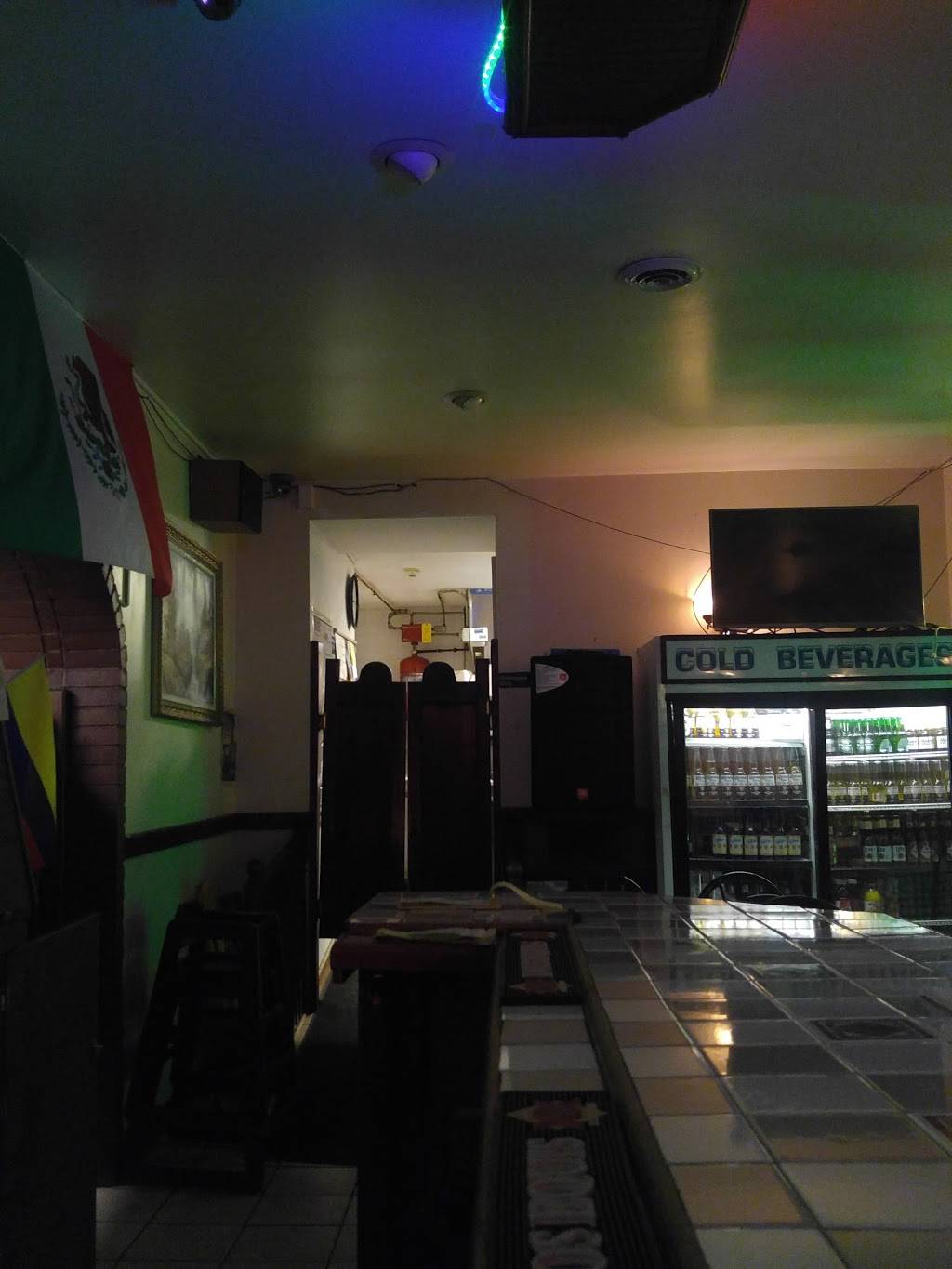 Laberintos De Pasion Restaurant | restaurant | 3168 G St, Philadelphia, PA 19134, USA | 2154231112 OR +1 215-423-1112