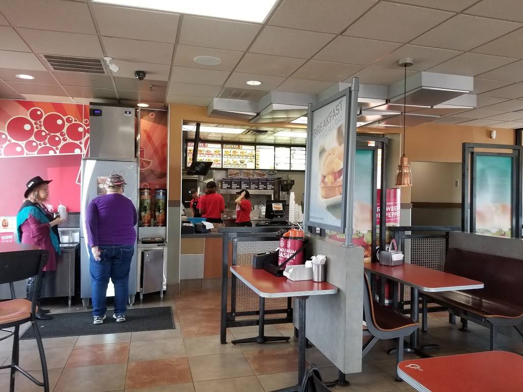 Jack in the Box | restaurant | 910 W Montgomery St, Willis, TX 77378, USA | 9368569779 OR +1 936-856-9779