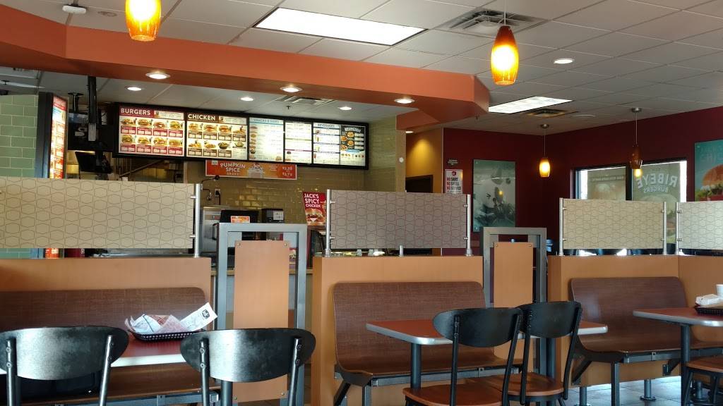 Jack in the Box | restaurant | 3521 Central Ave, Riverside, CA 92506, USA | 9517810832 OR +1 951-781-0832