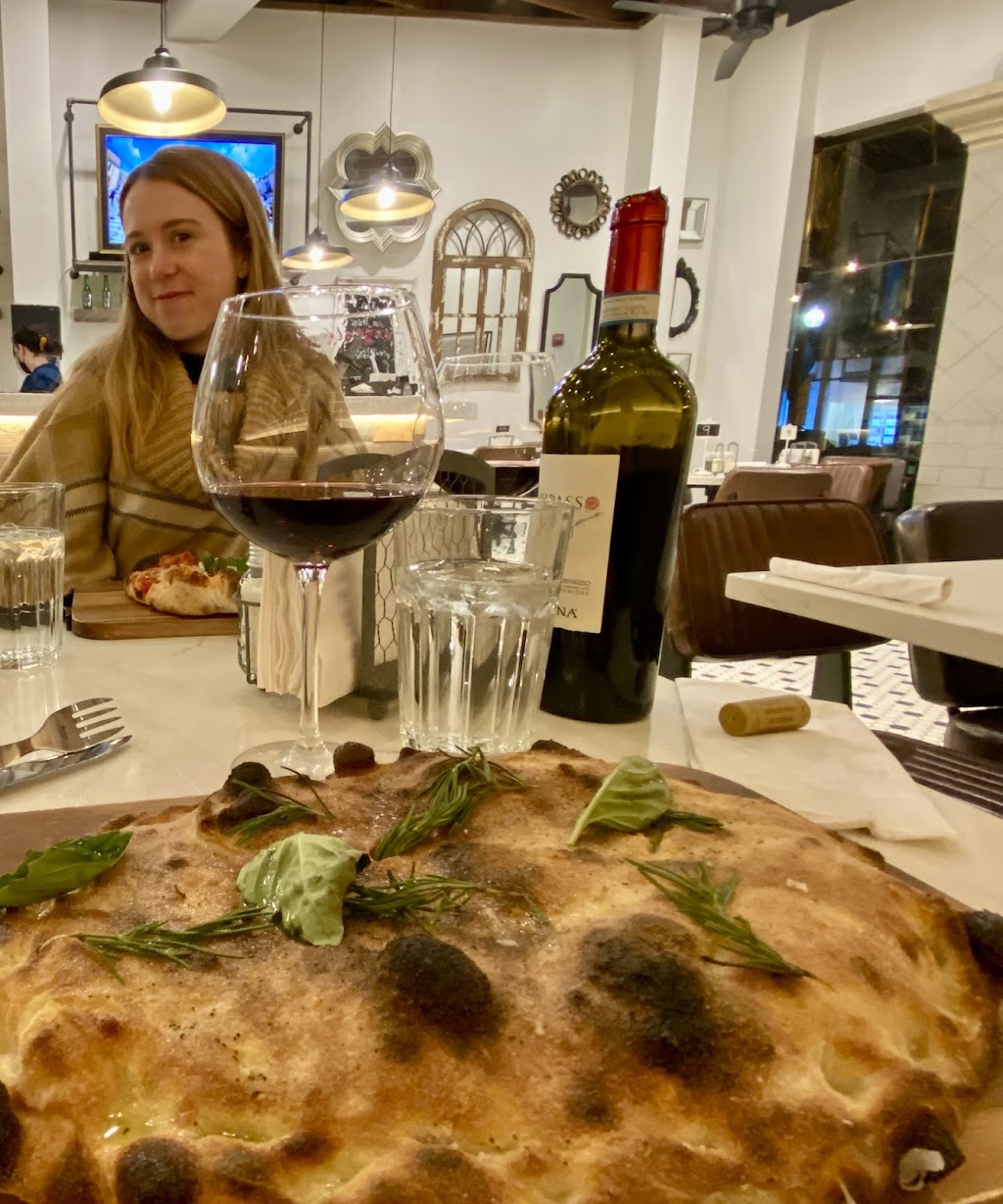 La Casina DC | restaurant | 327 7th St SE, Washington, DC 20003, USA | 2025165100 OR +1 202-516-5100