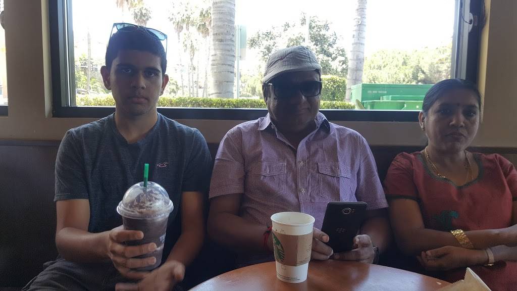 Subway Restaurants | restaurant | 2206 Torrey Pines Rd, La Jolla, CA 92037, USA | 8584592300 OR +1 858-459-2300