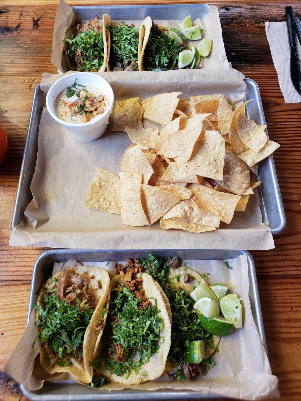 Taqueria La Ventana | restaurant | 3847 Cedar Springs Rd, Dallas, TX 75219, USA | 9724325945 OR +1 972-432-5945