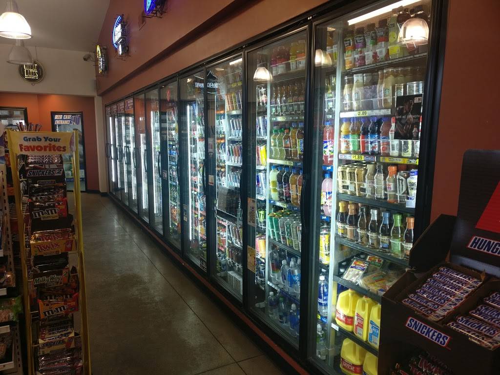 Rocky River Sunmart | meal takeaway | 20045 Lake Rd, Cleveland, OH 44116, USA | 4403316400 OR +1 440-331-6400