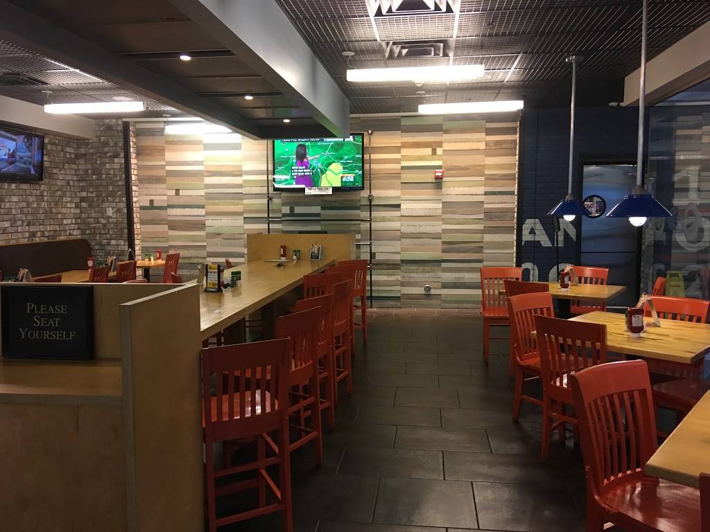 Club Level Grill | restaurant | 1 Richard E Byrd Terminal Dr, Richmond, VA 23250, USA | 8042221227 OR +1 804-222-1227