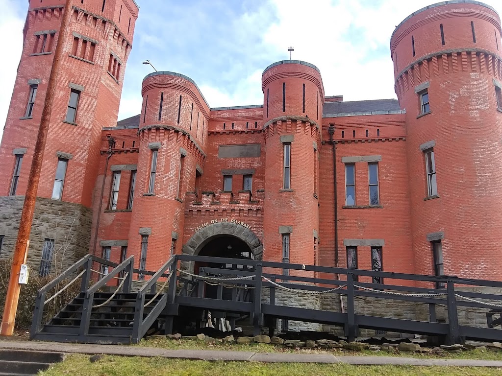 Castle on the Delaware | restaurant | 139 Stockton Ave, Walton, NY 13856, USA | 9173487890 OR +1 917-348-7890