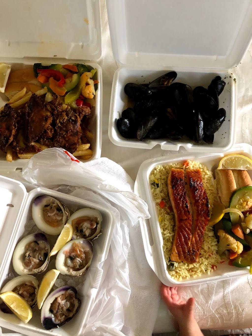 Camerons Seafood | restaurant | 5731 Buckeystown Pike, Frederick, MD 21704, USA | 3016959005 OR +1 301-695-9005