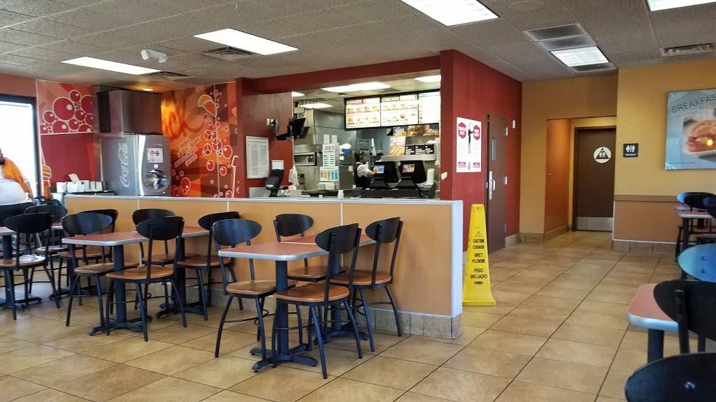 Jack in the Box | restaurant | 1965 W Texas St, Fairfield, CA 94533, USA | 7074292772 OR +1 707-429-2772