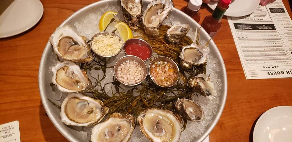 Kings Fish House | restaurant | 2530 Tuscany St, Corona, CA 92881, USA | 9512847900 OR +1 951-284-7900