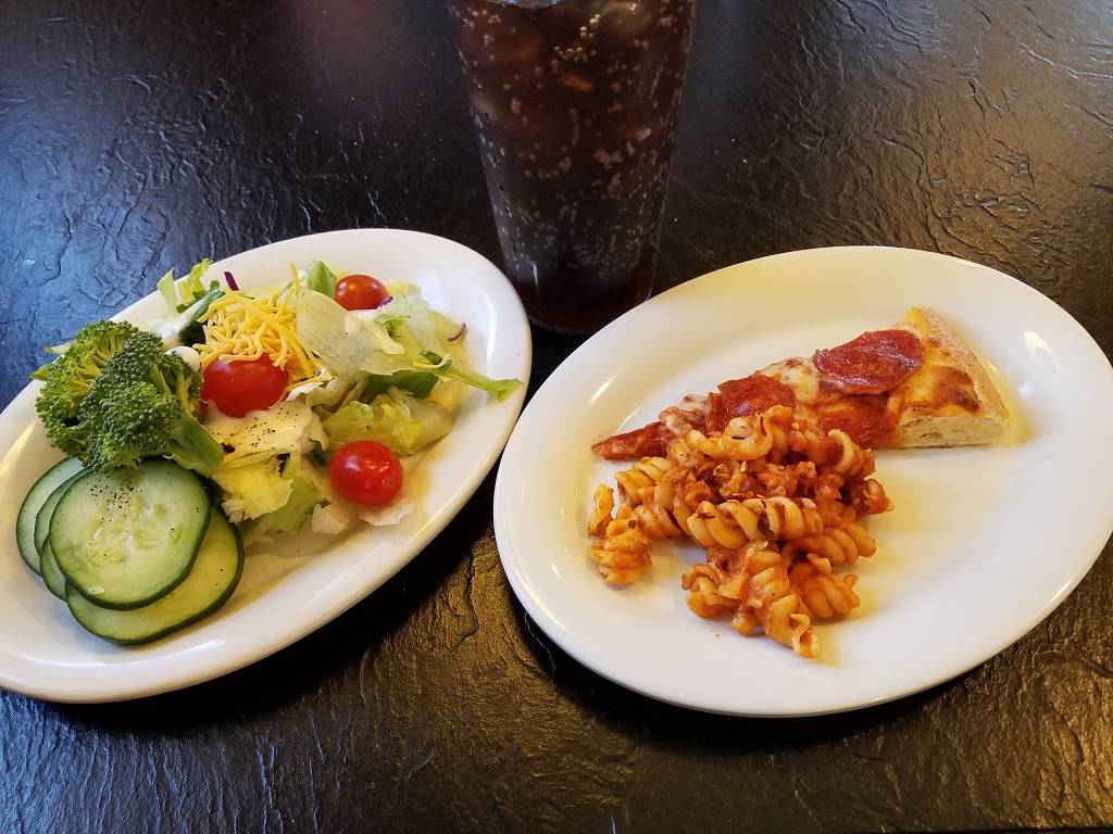 Pizza Hut | meal takeaway | 2840 S Academy Blvd, Colorado Springs, CO 80916, USA | 7193920550 OR +1 719-392-0550