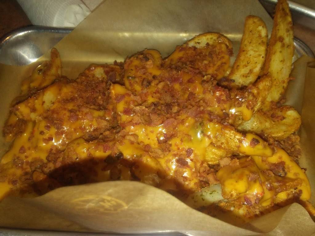 Buffalo Wild Wings | meal takeaway | 1783 Martin Luther King Blvd, Houma, LA 70360, USA | 9858689453 OR +1 985-868-9453